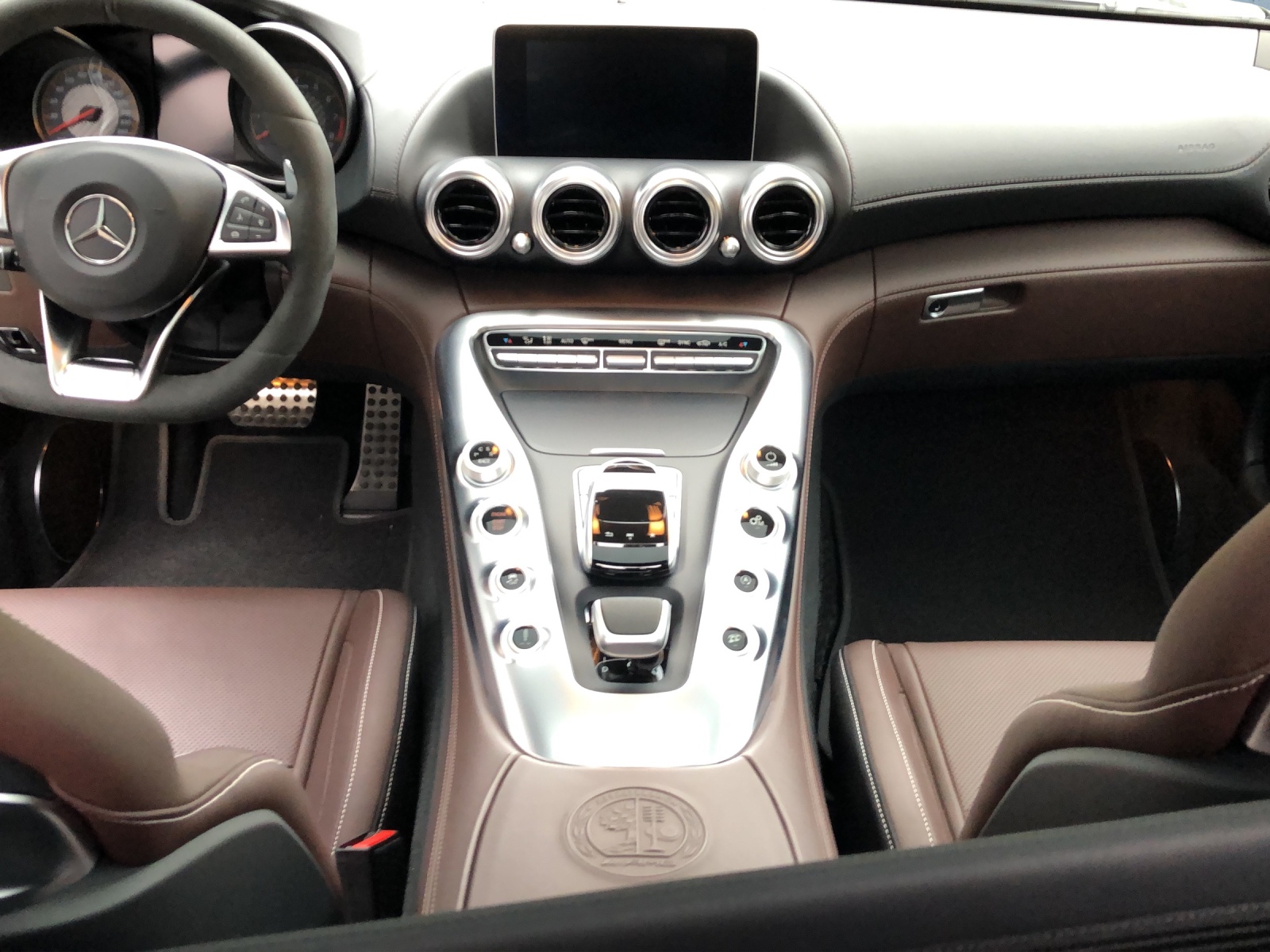MERCEDES-BENZ AMG GT C Speedshift DCT-image-10