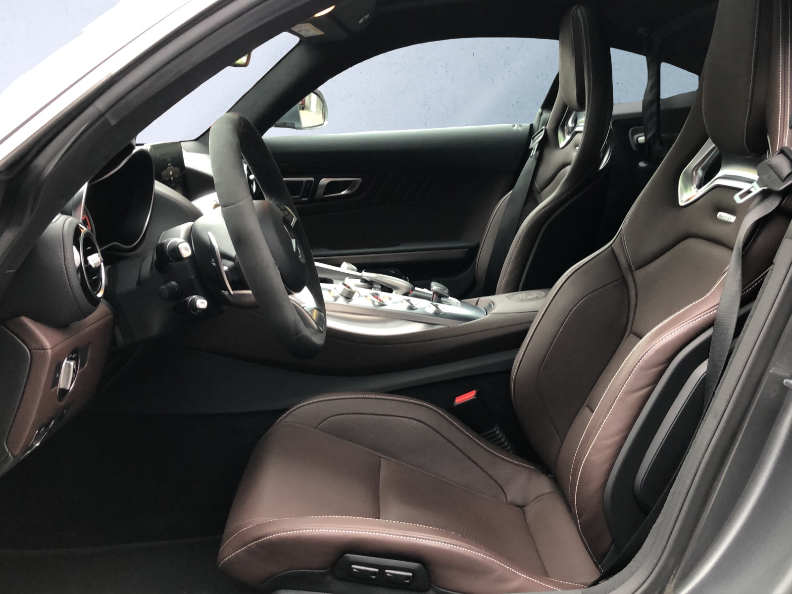 MERCEDES-BENZ AMG GT C Speedshift DCT-image-6