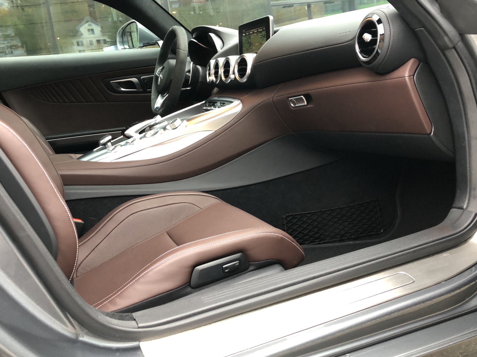 MERCEDES-BENZ AMG GT C Speedshift DCT-image-16