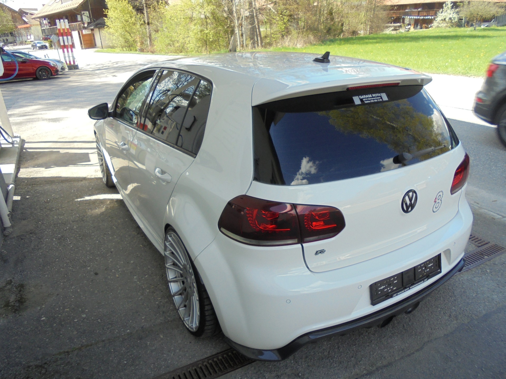 VW Golf 2.0 TSI R 4Motion DSG-image-4