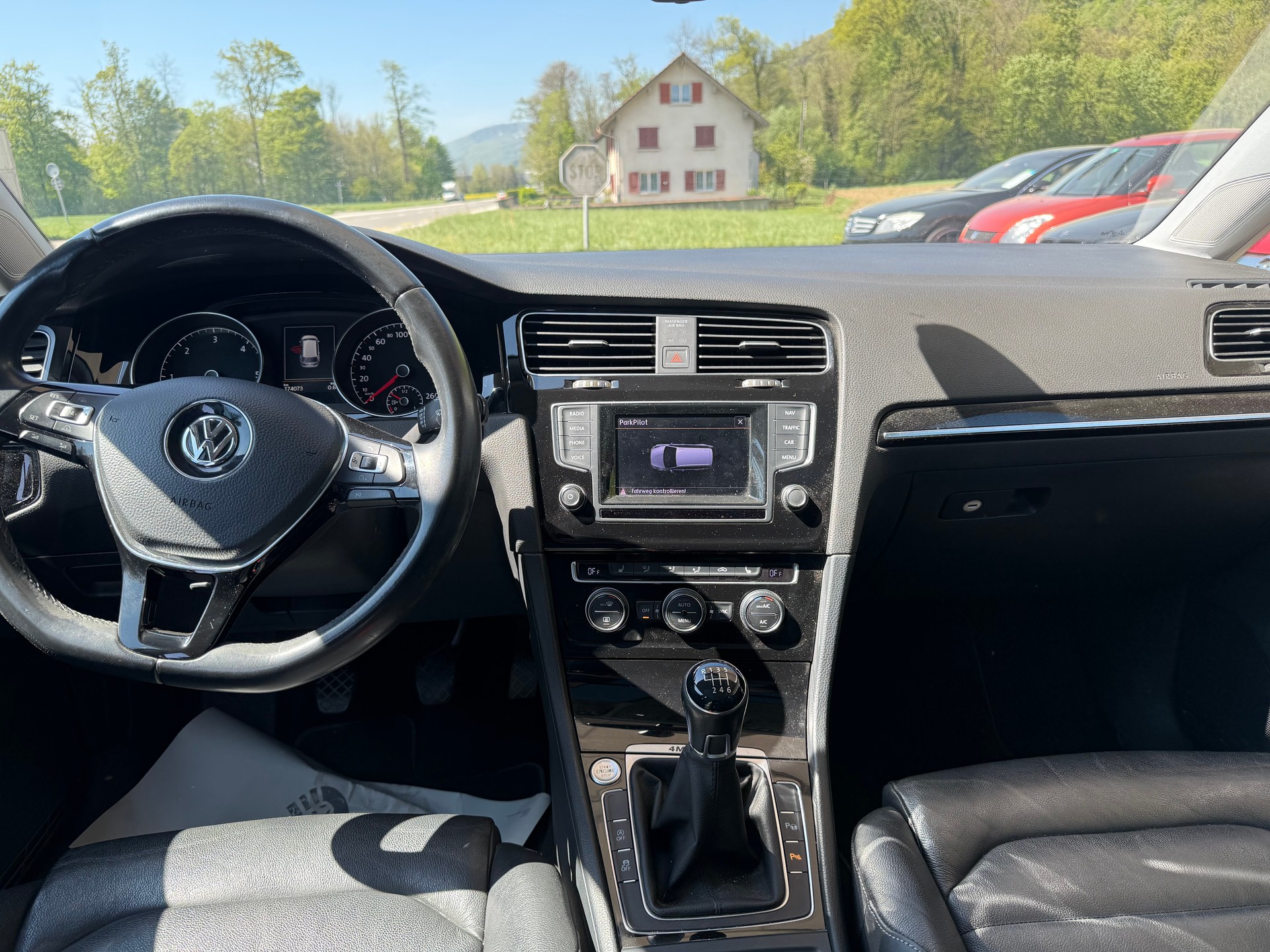 VW GOLF-image-5