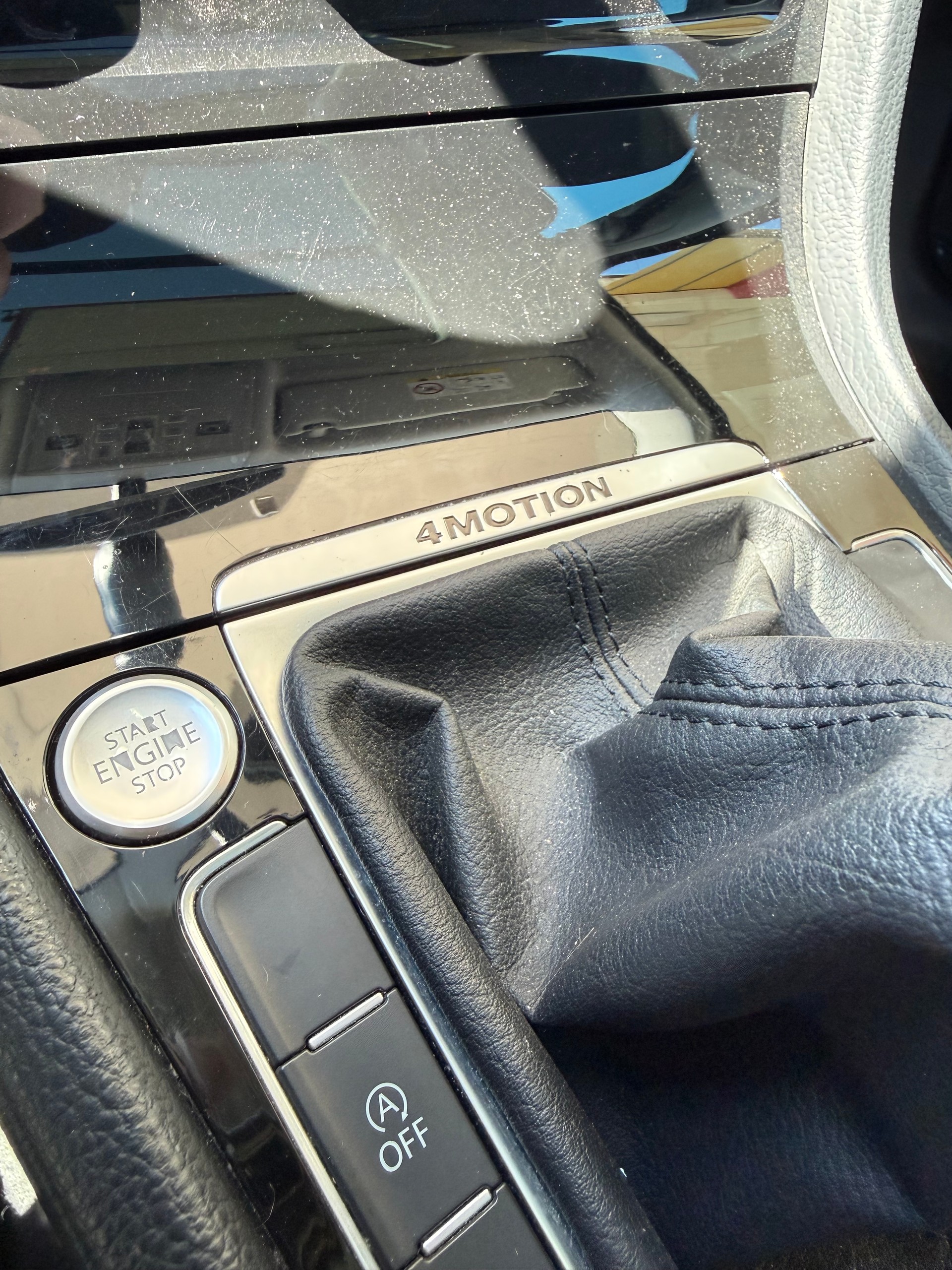 VW GOLF-image-8