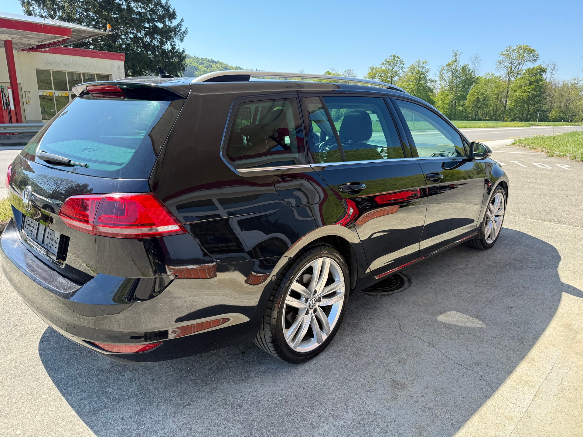 VW GOLF-image-1