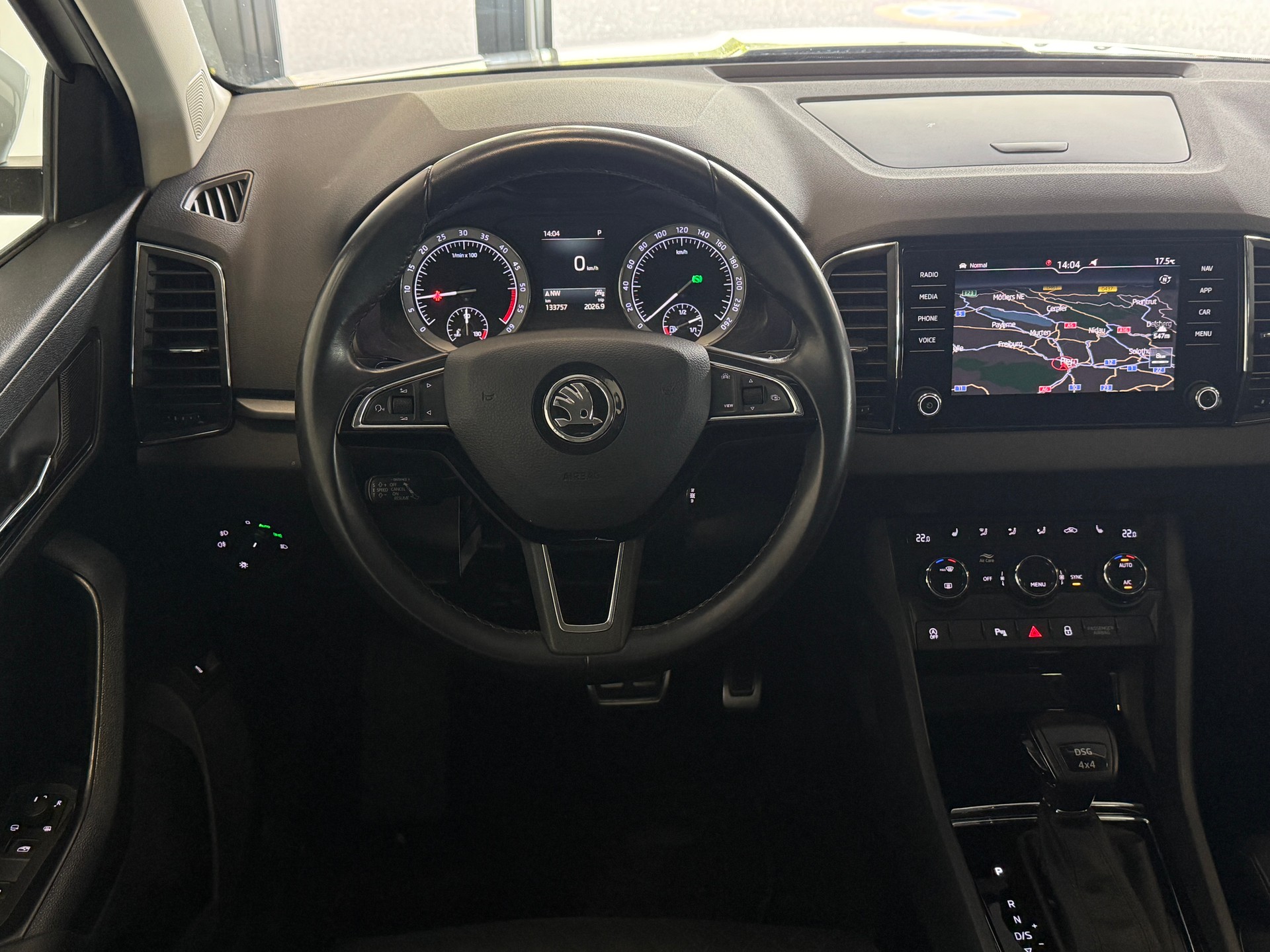 SKODA Karoq 2.0 TDI CR Ambition 4x4 DSG-image-4