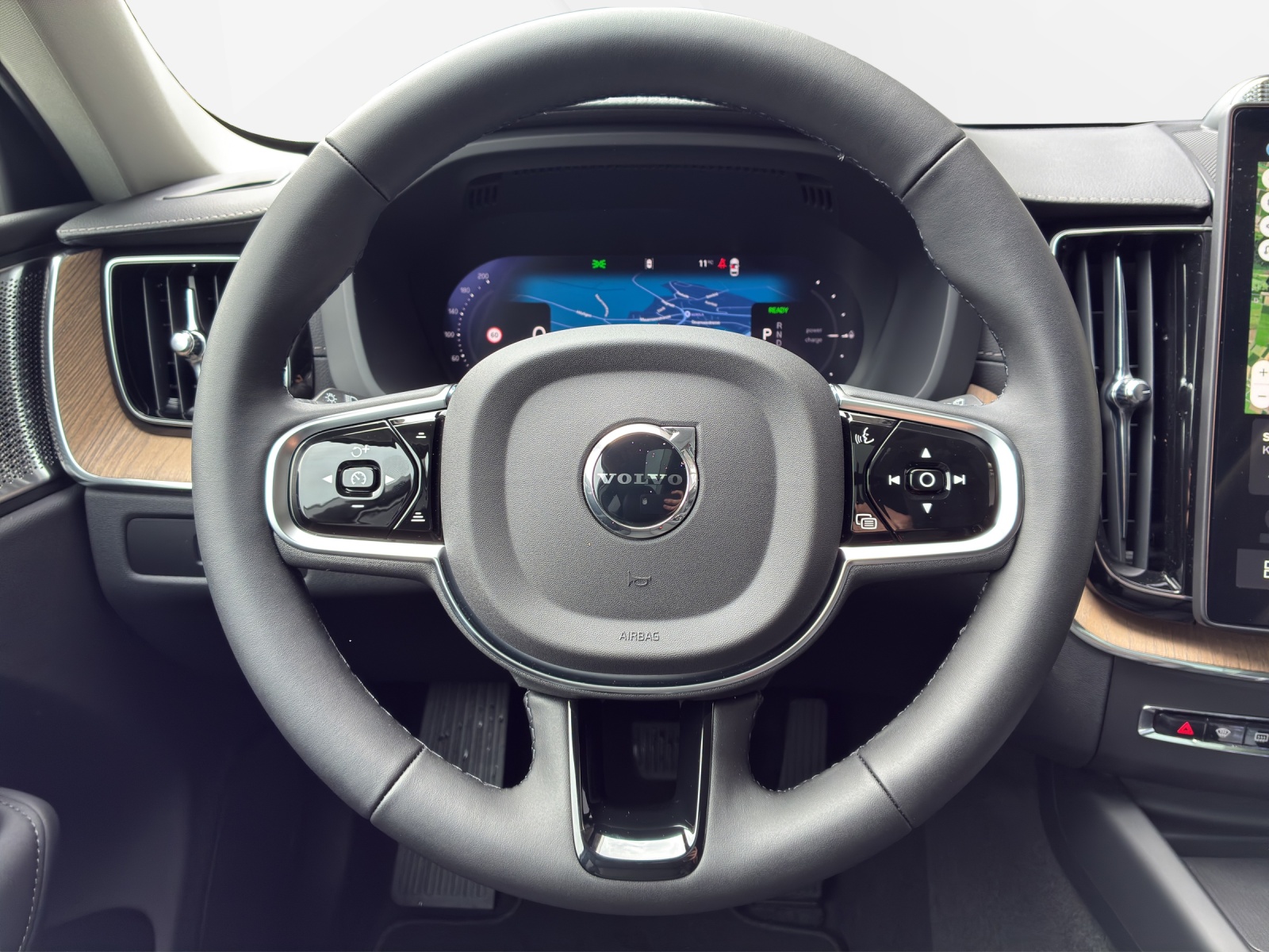 VOLVO XC60 2.0 T8 TE Ultra Bright eAWD-image-11
