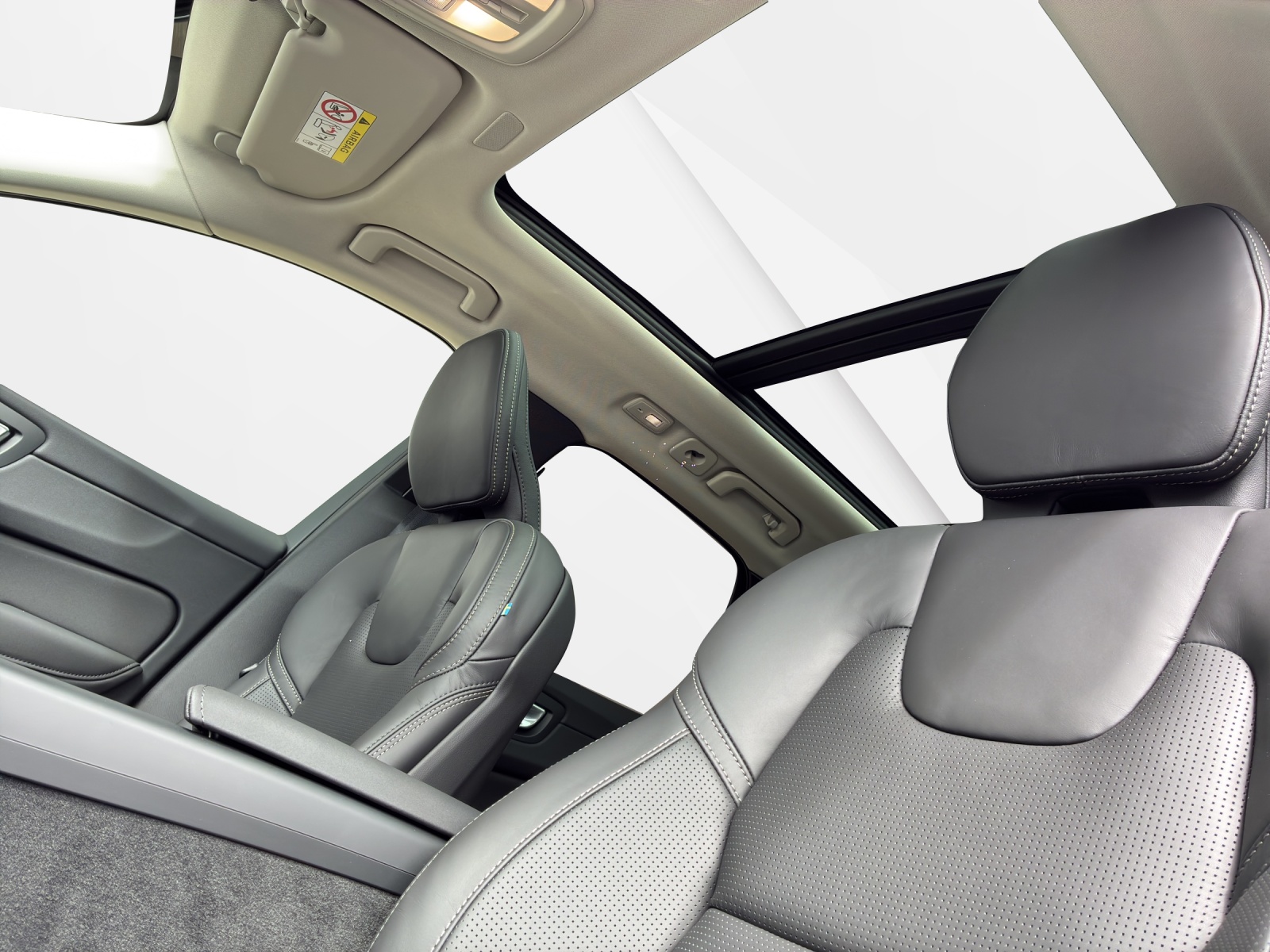 VOLVO XC60 2.0 T8 TE Ultra Bright eAWD-image-17