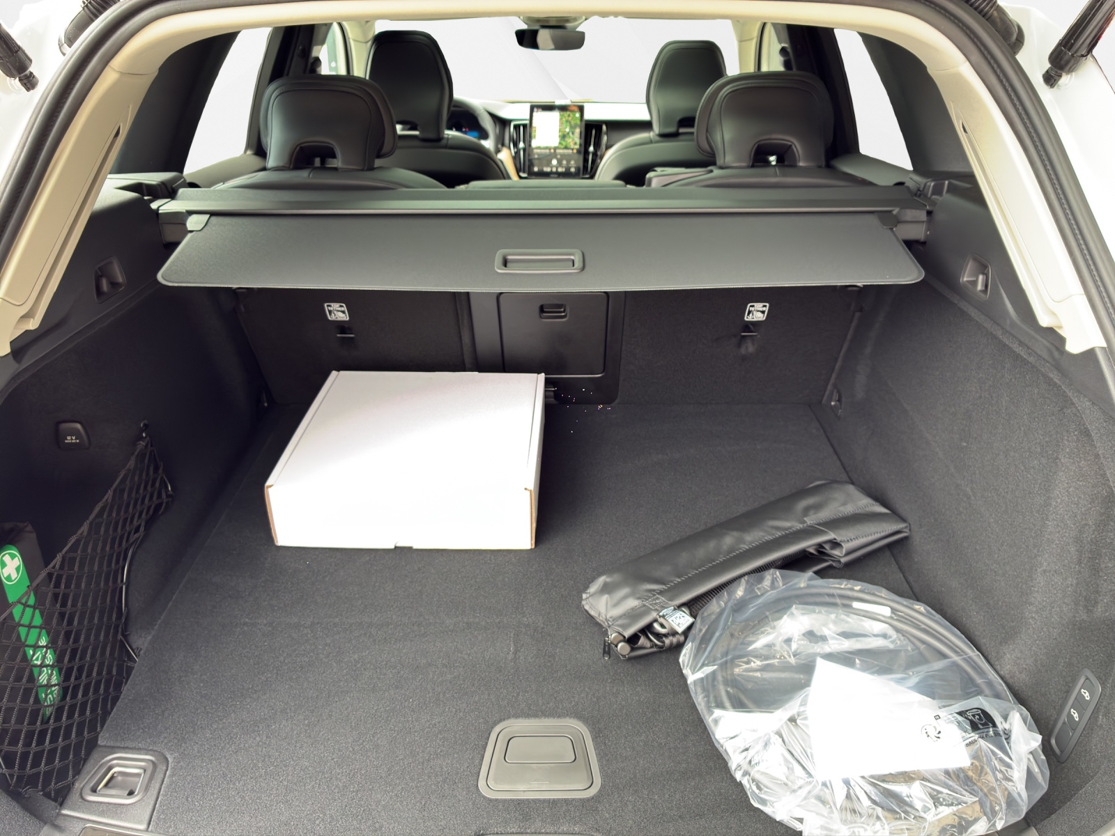 VOLVO XC60 2.0 T8 TE Ultra Bright eAWD-image-14