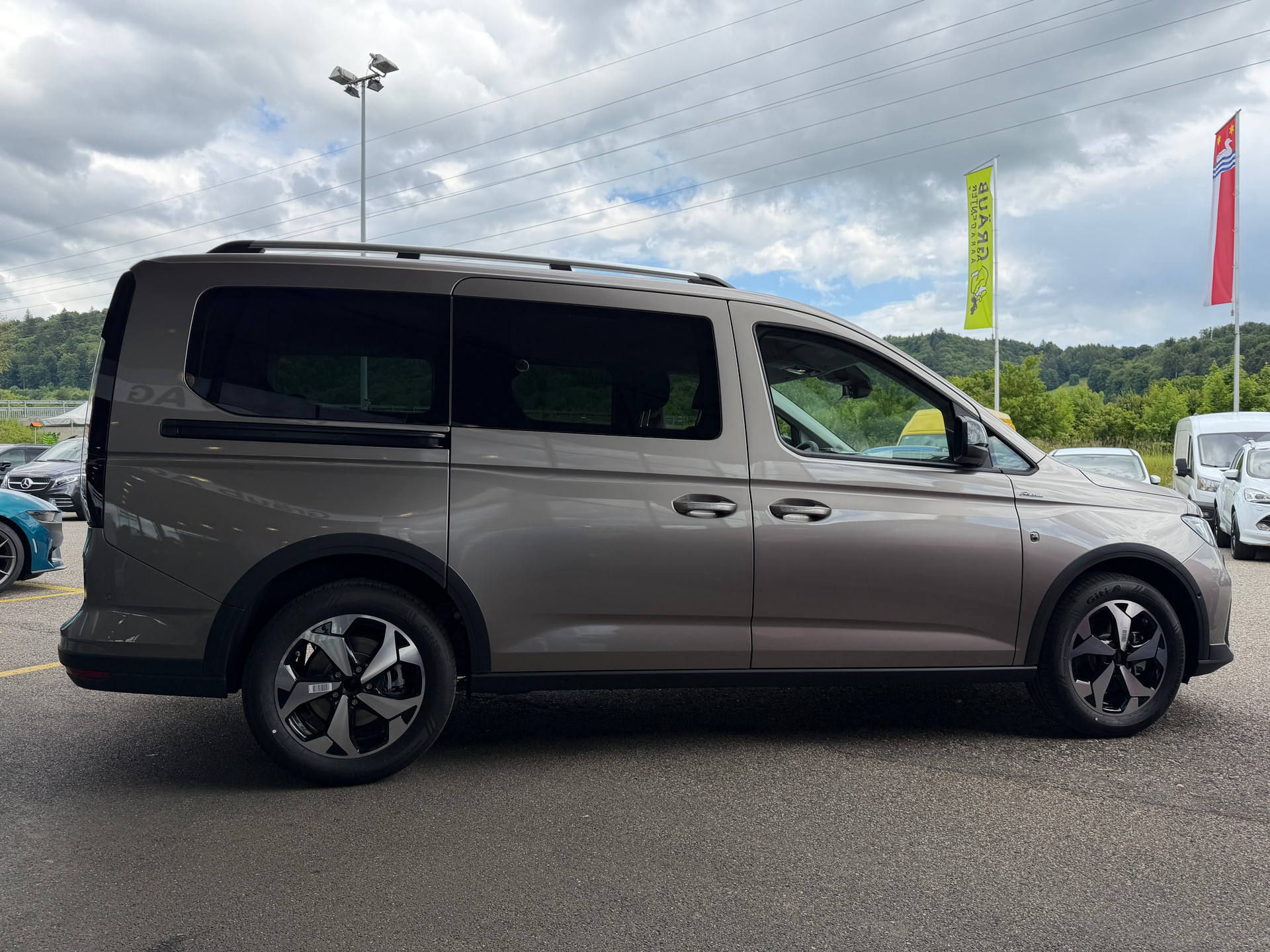 FORD Grand Tourneo Connect 1.5 PHEV Active Automat-image-6