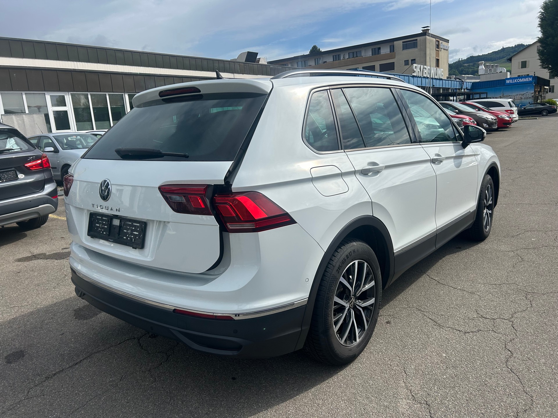 VW Tiguan 1.5TSI Evo Comfortline DSG-image-8