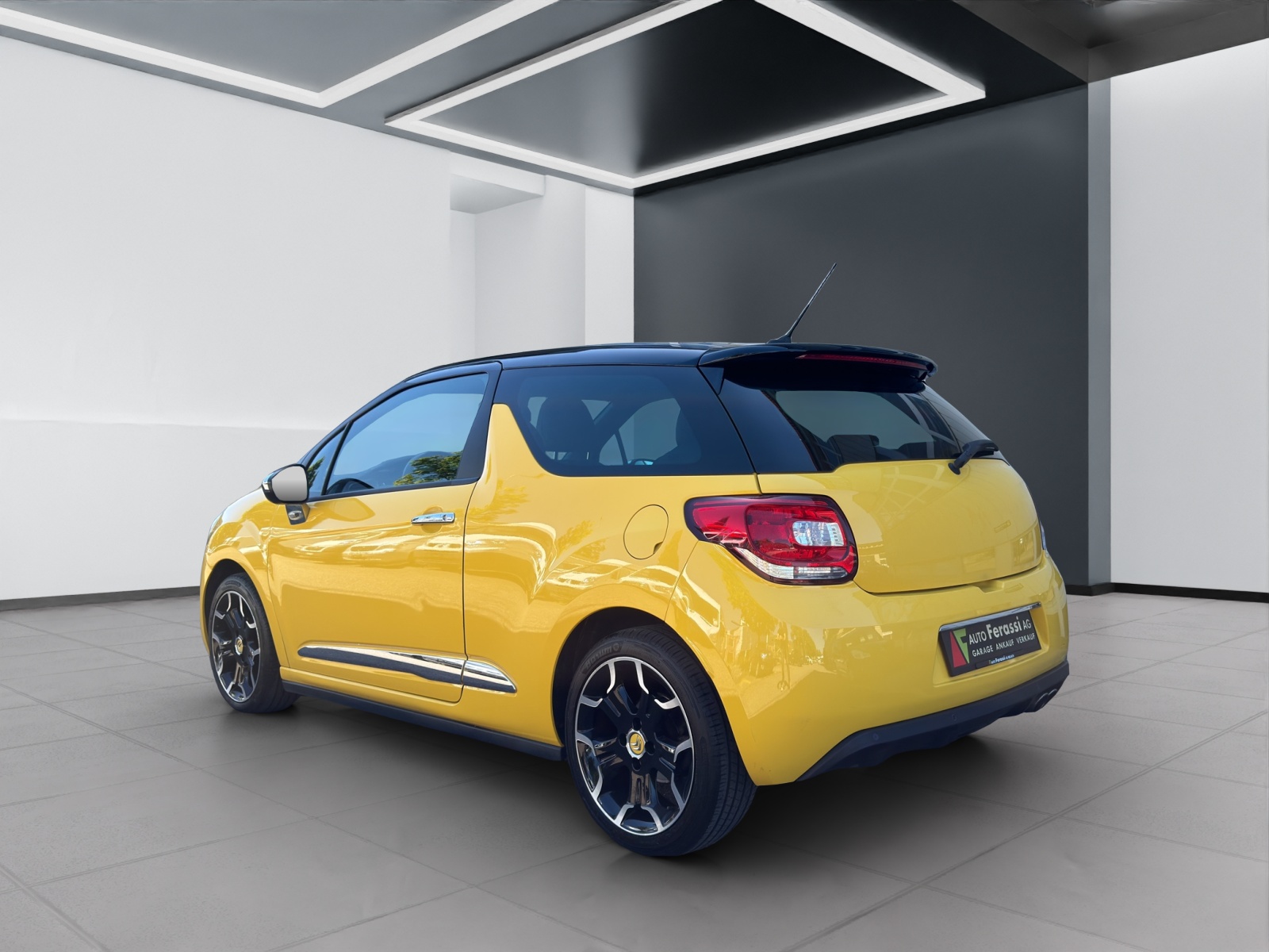 DS AUTOMOBILES DS3 1.6 THP Sport Chic-showroom-element-3