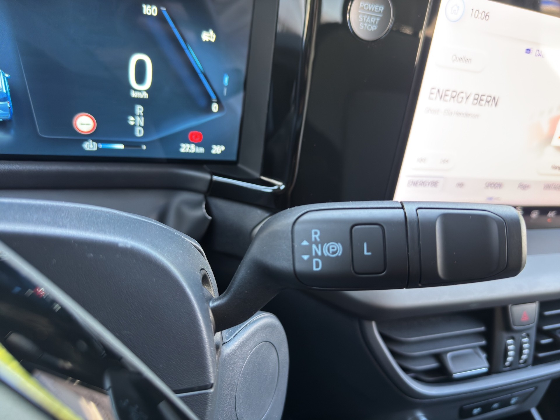 FORD E-Tourneo Courier Titanium Kombi 136 PS FWD-image-15