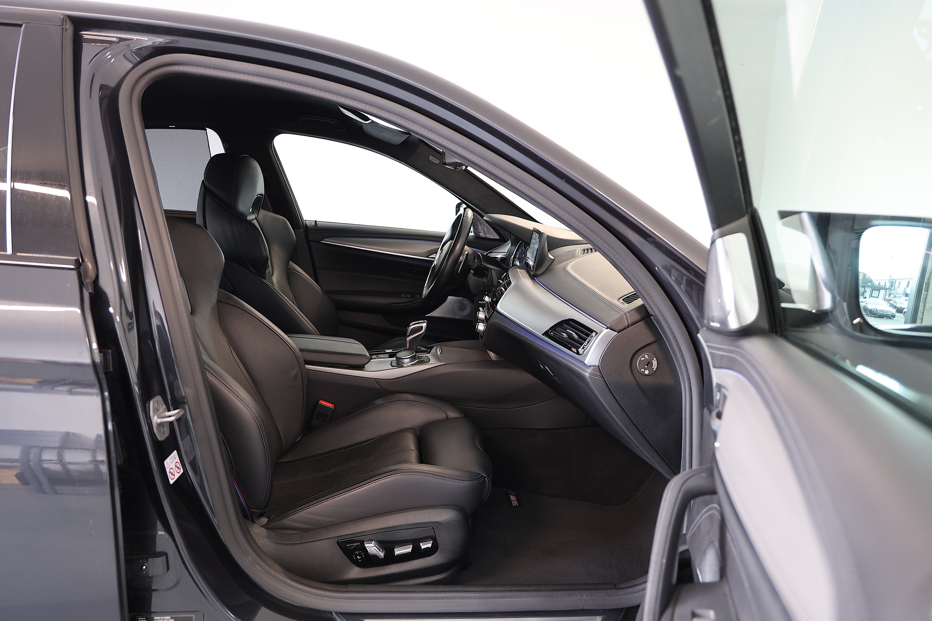 BMW M5 xDrive Competition Drivelogic-image-13