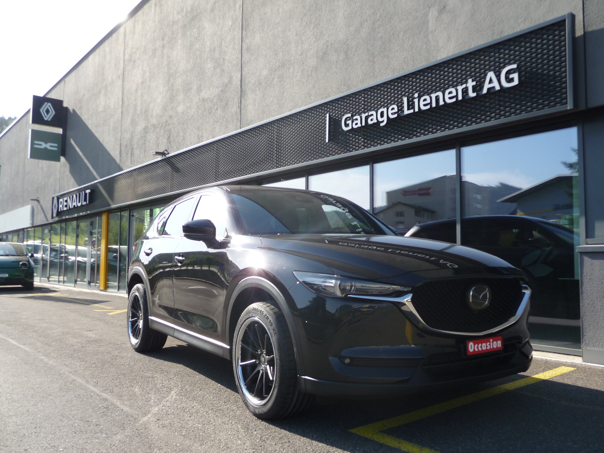 MAZDA CX-5 SKYACTIV-D 184 Revolution AWD Automat-showroom-element-3