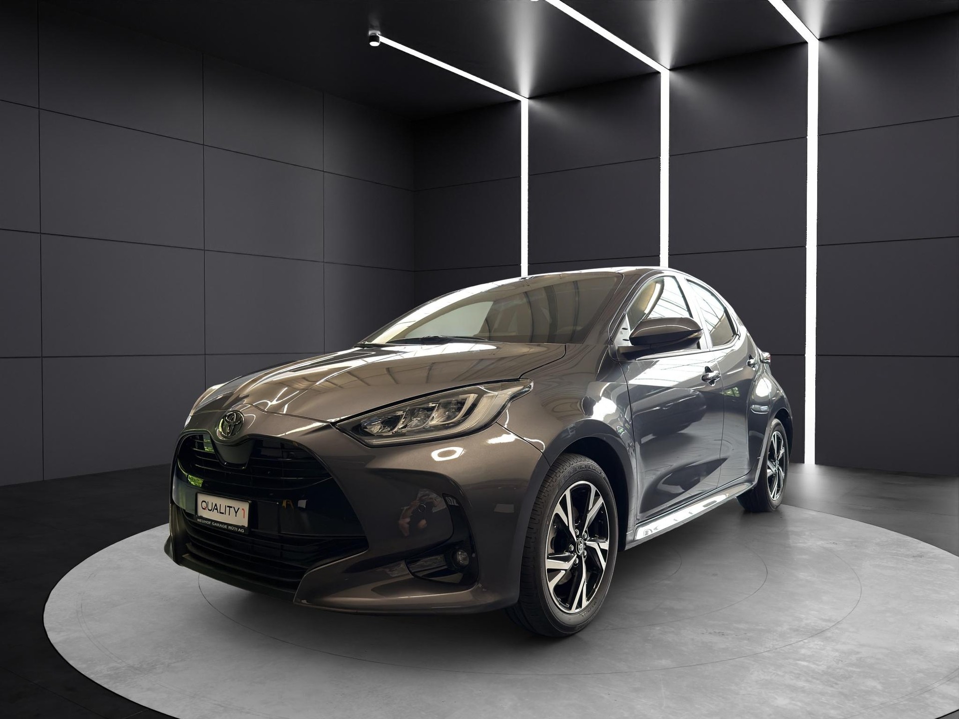 TOYOTA Yaris 1.5 VVT-i HSD Trend