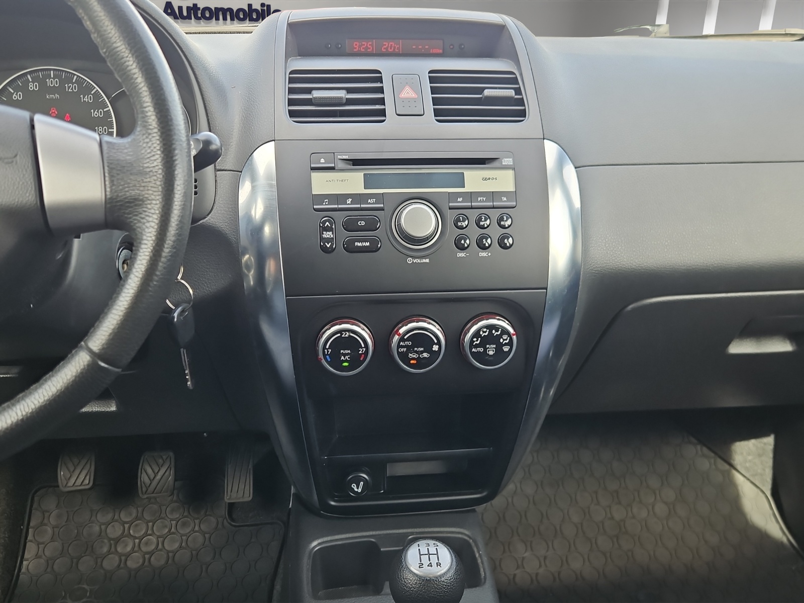 FIAT Sedici 1.6 4WD Emotion-image-10