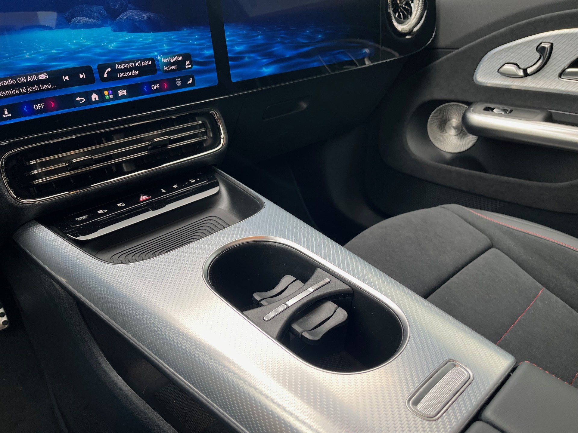 MERCEDES-BENZ CLA 220 8G-DCT 4Matic-image-14
