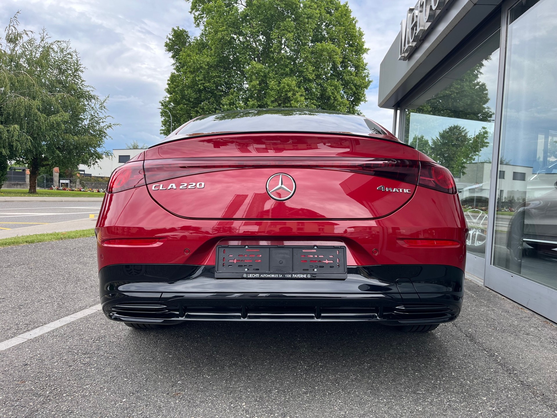MERCEDES-BENZ CLA 220 8G-DCT 4Matic-image-4
