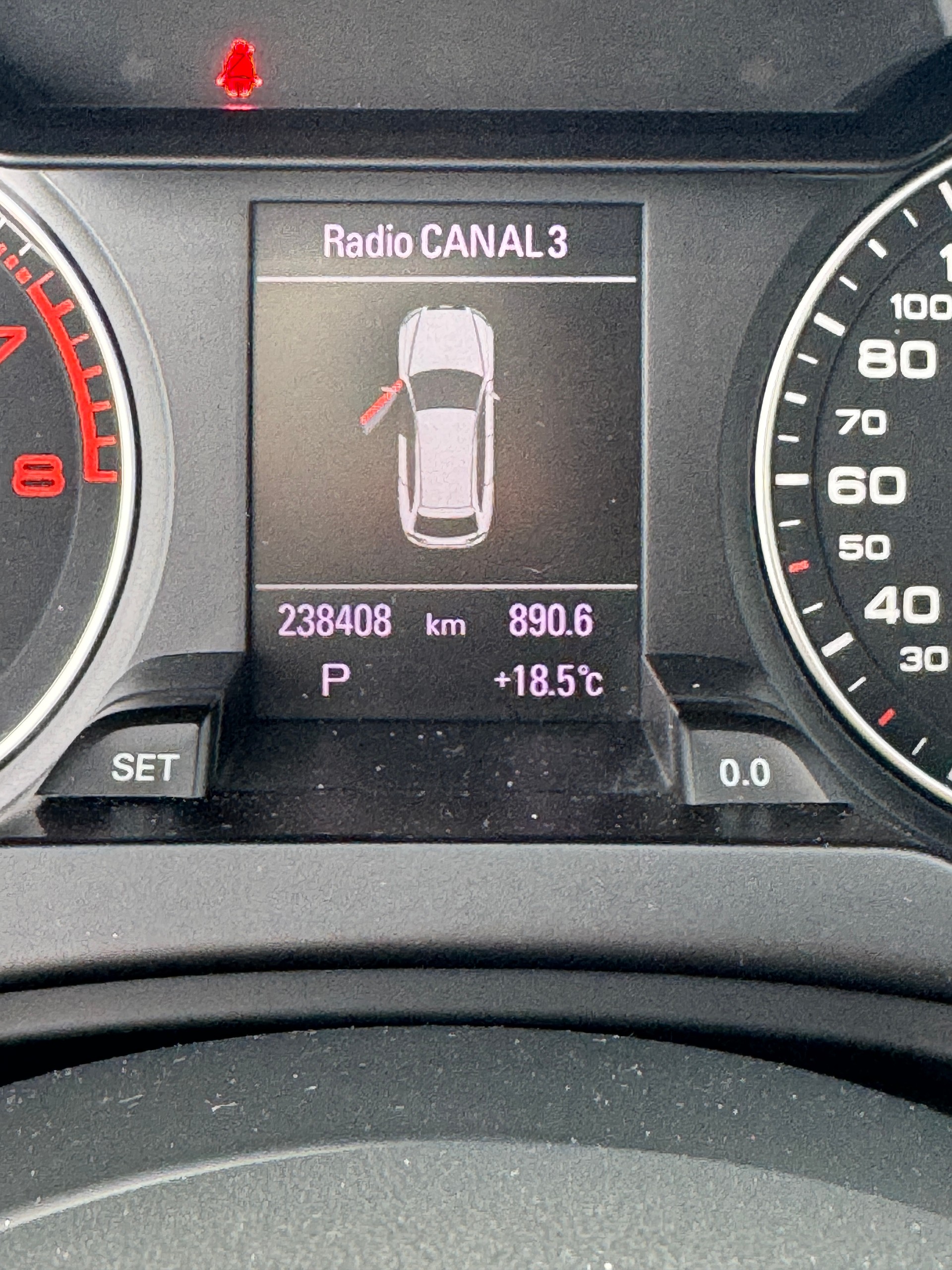 AUDI A4 Avant 2.0 TFSI multitronic-image-11