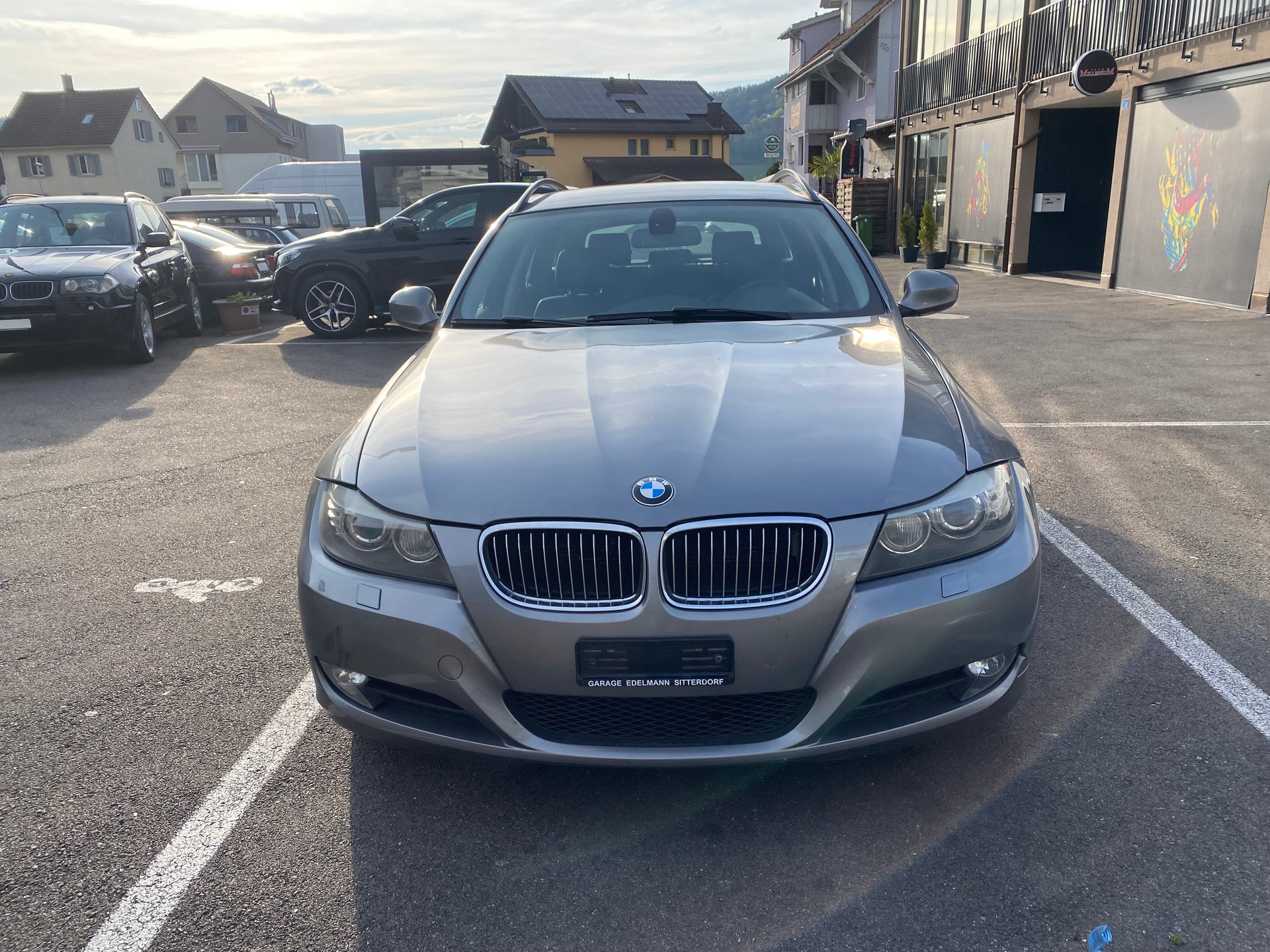 BMW 325i xDrive Touring more4you Steptronic-showroom-element-2