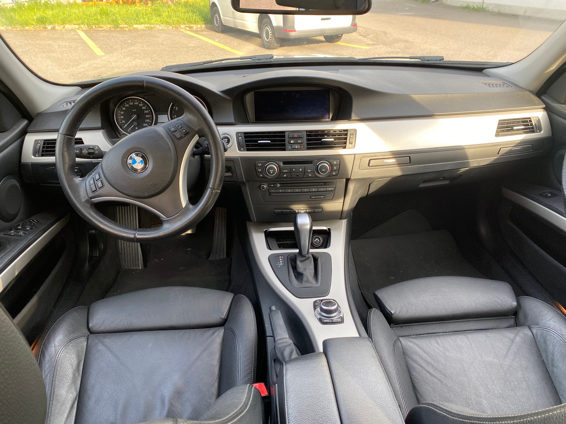 BMW 325i xDrive Touring more4you Steptronic-image-9