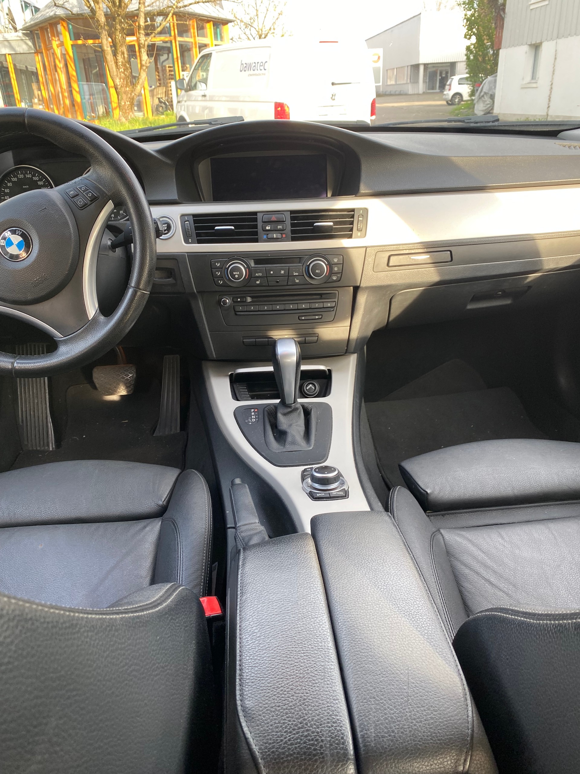 BMW 325i xDrive Touring more4you Steptronic-image-10