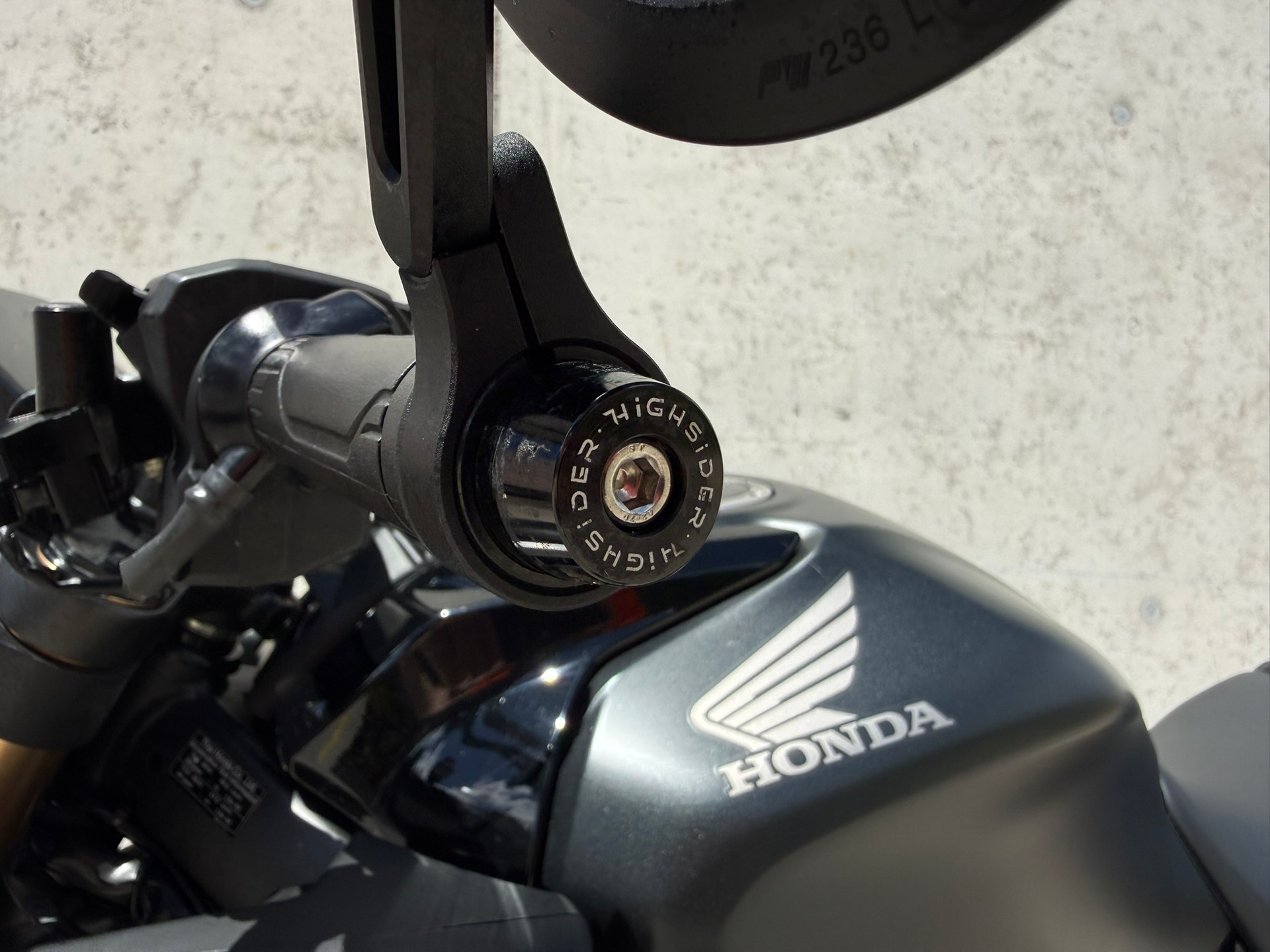 HONDA CB650R-image-11