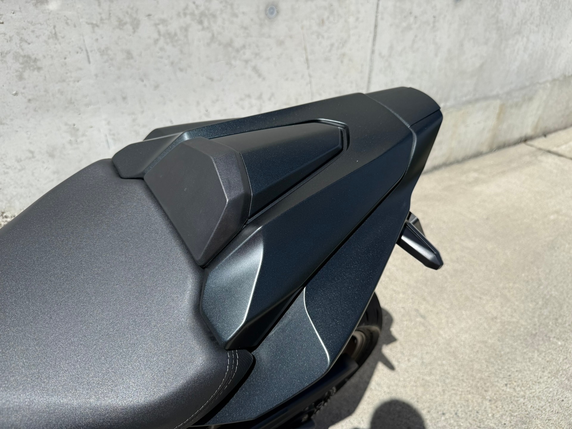 HONDA CB650R-image-12