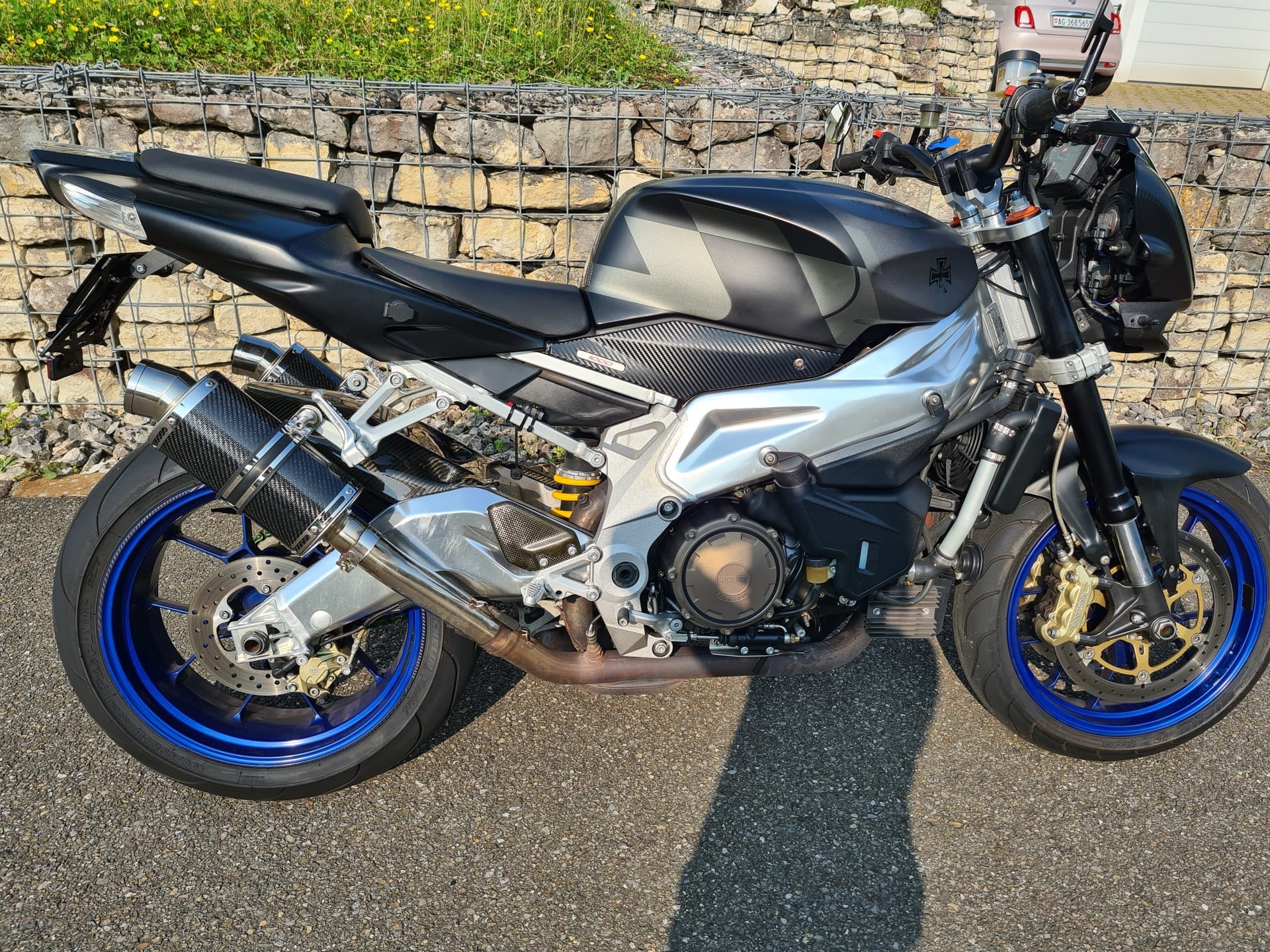 APRILIA 1000 R-image-1