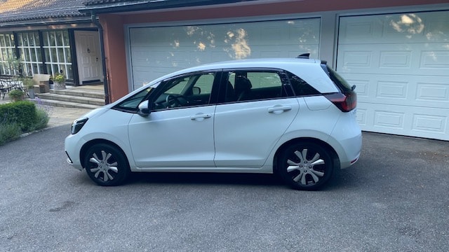 HONDA Jazz 1.5i-MMD Elegance E-CVT Hybrid-image-3