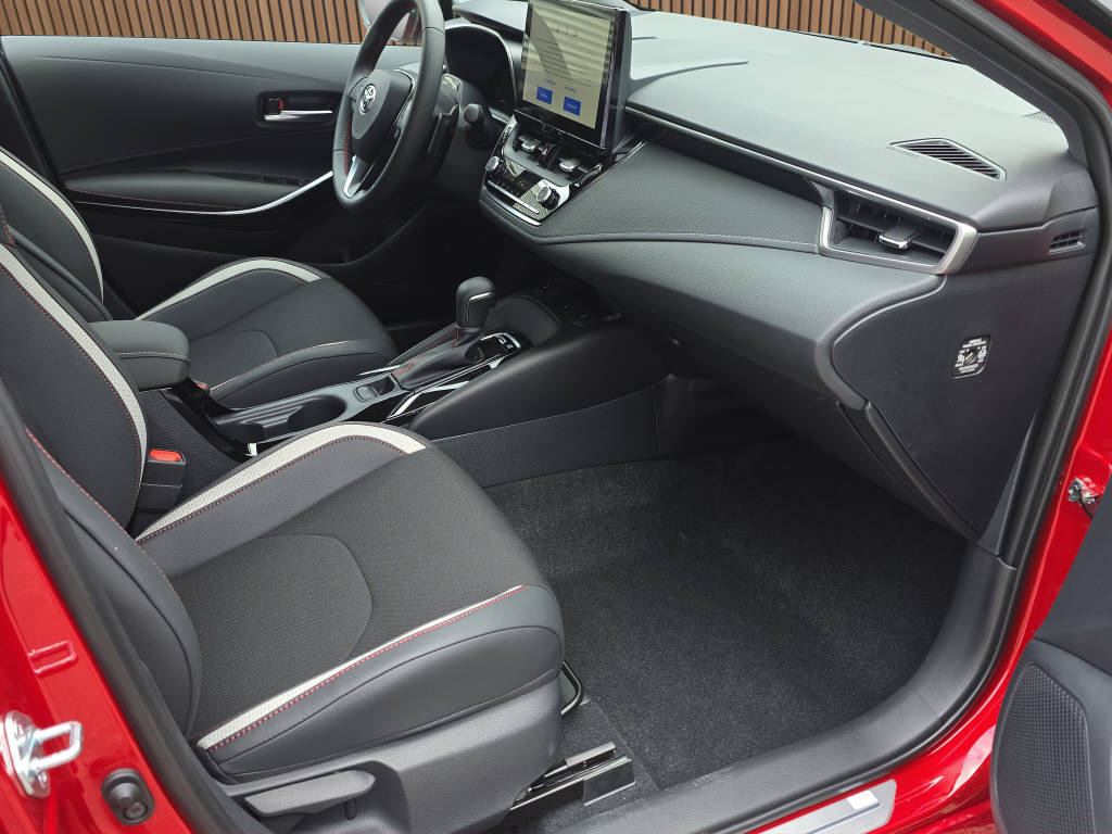 TOYOTA Corolla Touring Sports 2.0 HSD GR-Sport + e-CVT Automat-image-13