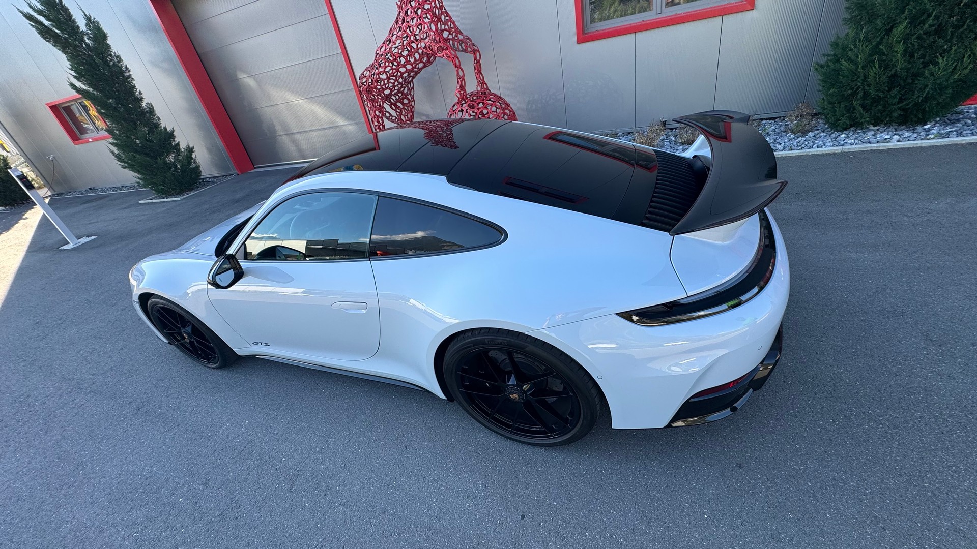 PORSCHE 911 Carrera 4 GTS PDK essence/électrique/ Hybride-image-10
