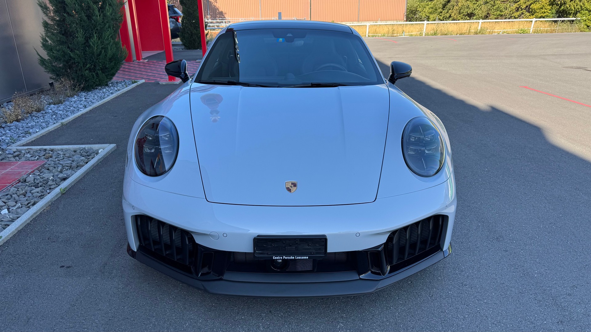 PORSCHE 911 Carrera 4 GTS PDK essence/électrique/ Hybride-showroom-element-3