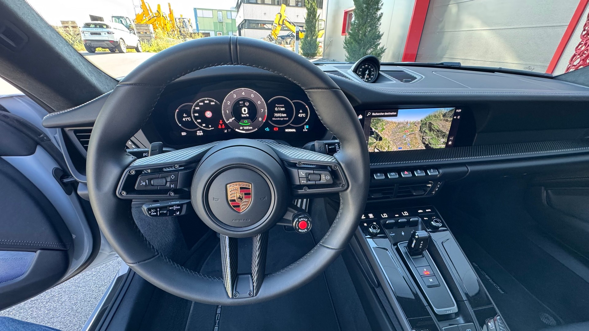 PORSCHE 911 Carrera 4 GTS PDK essence/électrique/ Hybride-image-25