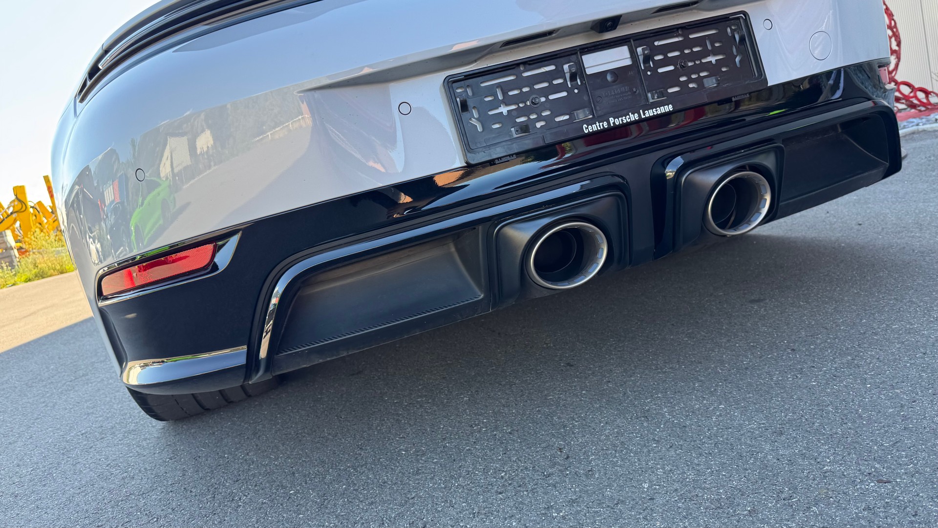 PORSCHE 911 Carrera 4 GTS PDK essence/électrique/ Hybride-image-11