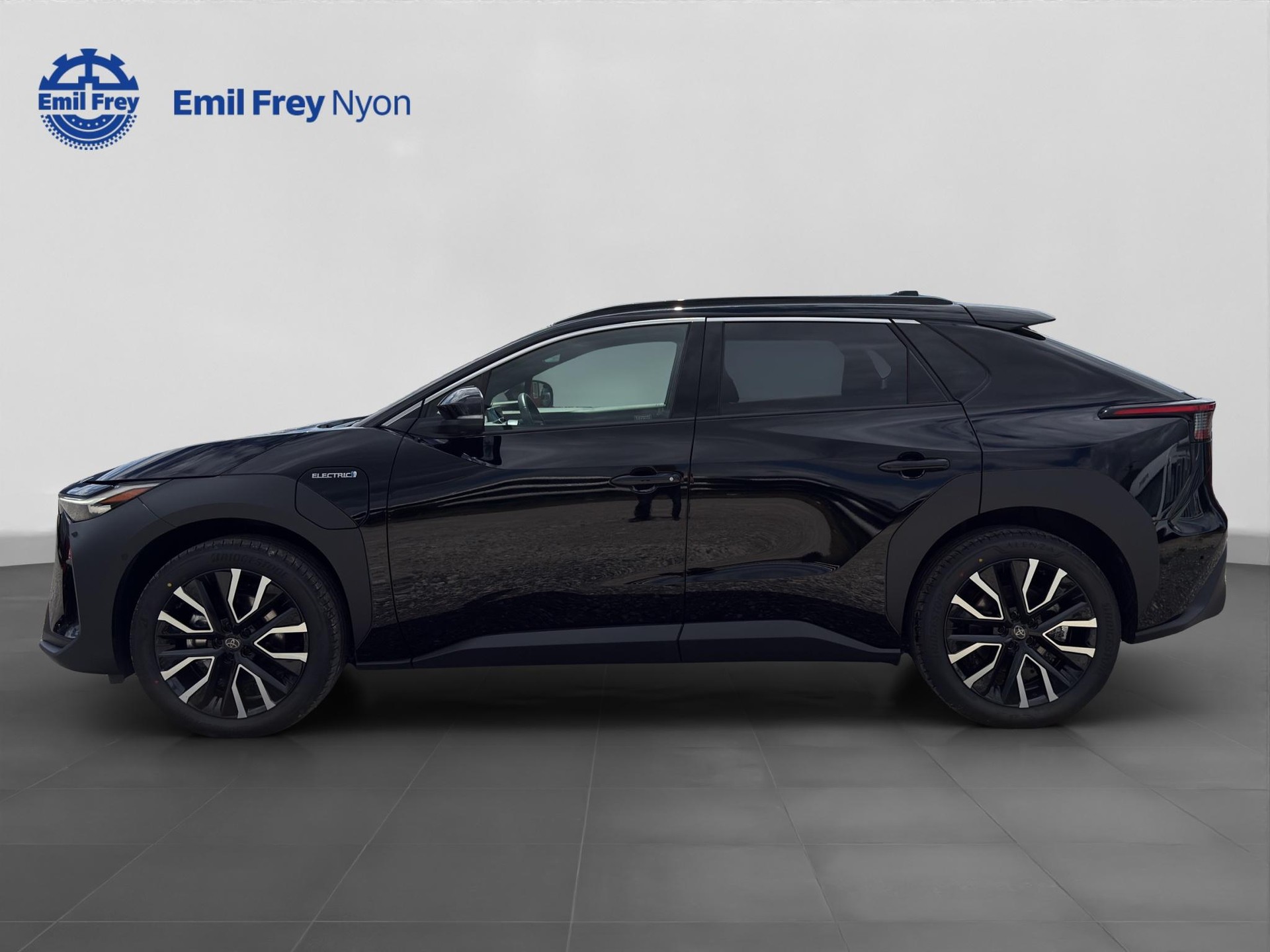 TOYOTA bZ4X Premium AWD-showroom-element-1