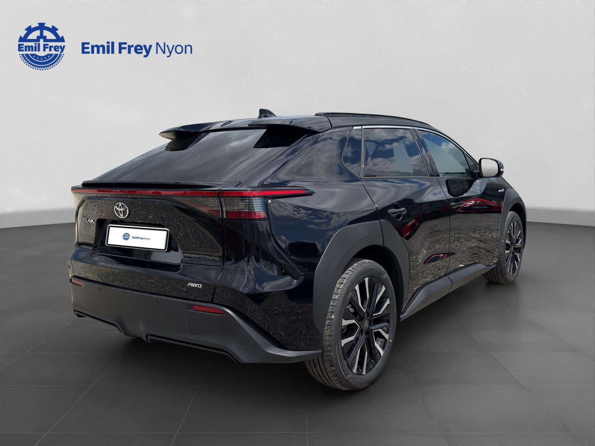 TOYOTA bZ4X Premium AWD-showroom-element-2