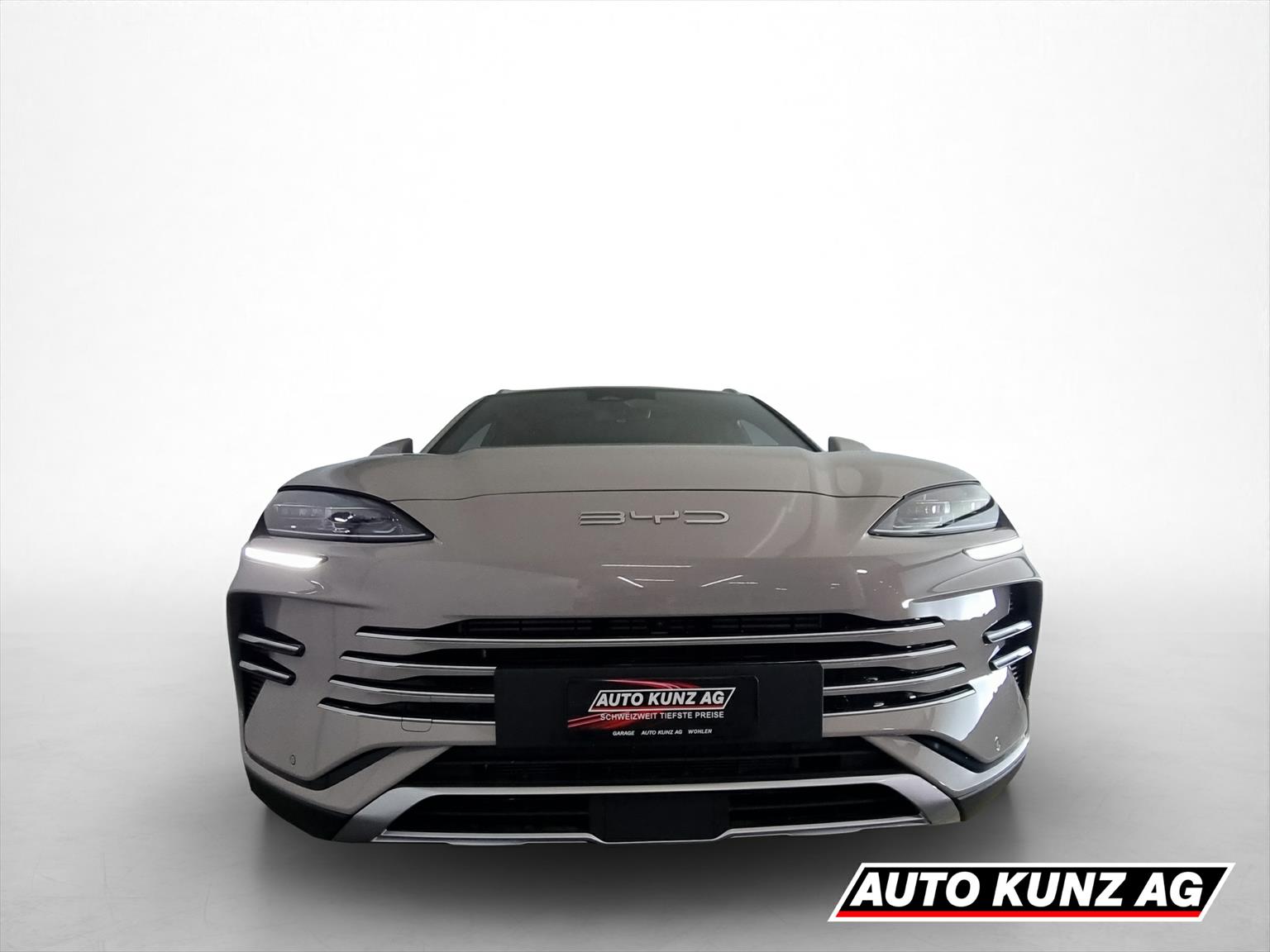 BYD Seal U DM-i Design AWD-showroom-element-1