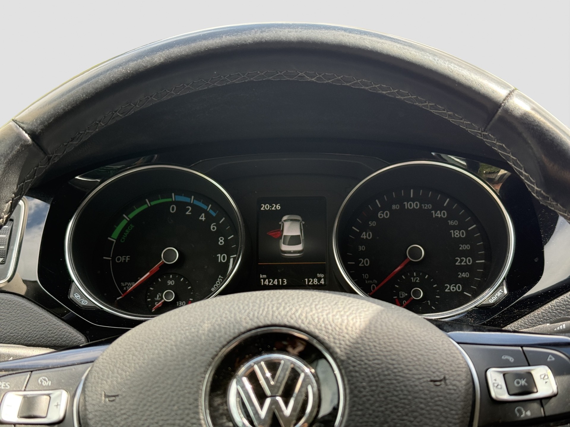 VW Jetta 1.4 TSI Hybrid Comfortline DSG ** Frisch ab MFK und Service **-image-12