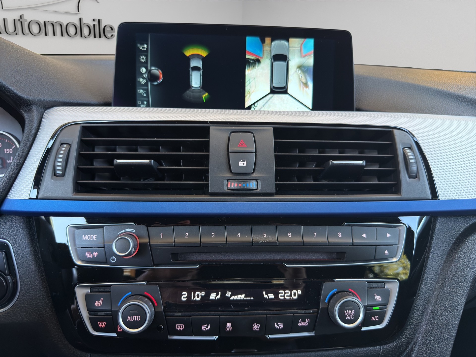 BMW 320d xDrive Touring M Sport Line Steptronic-image-11