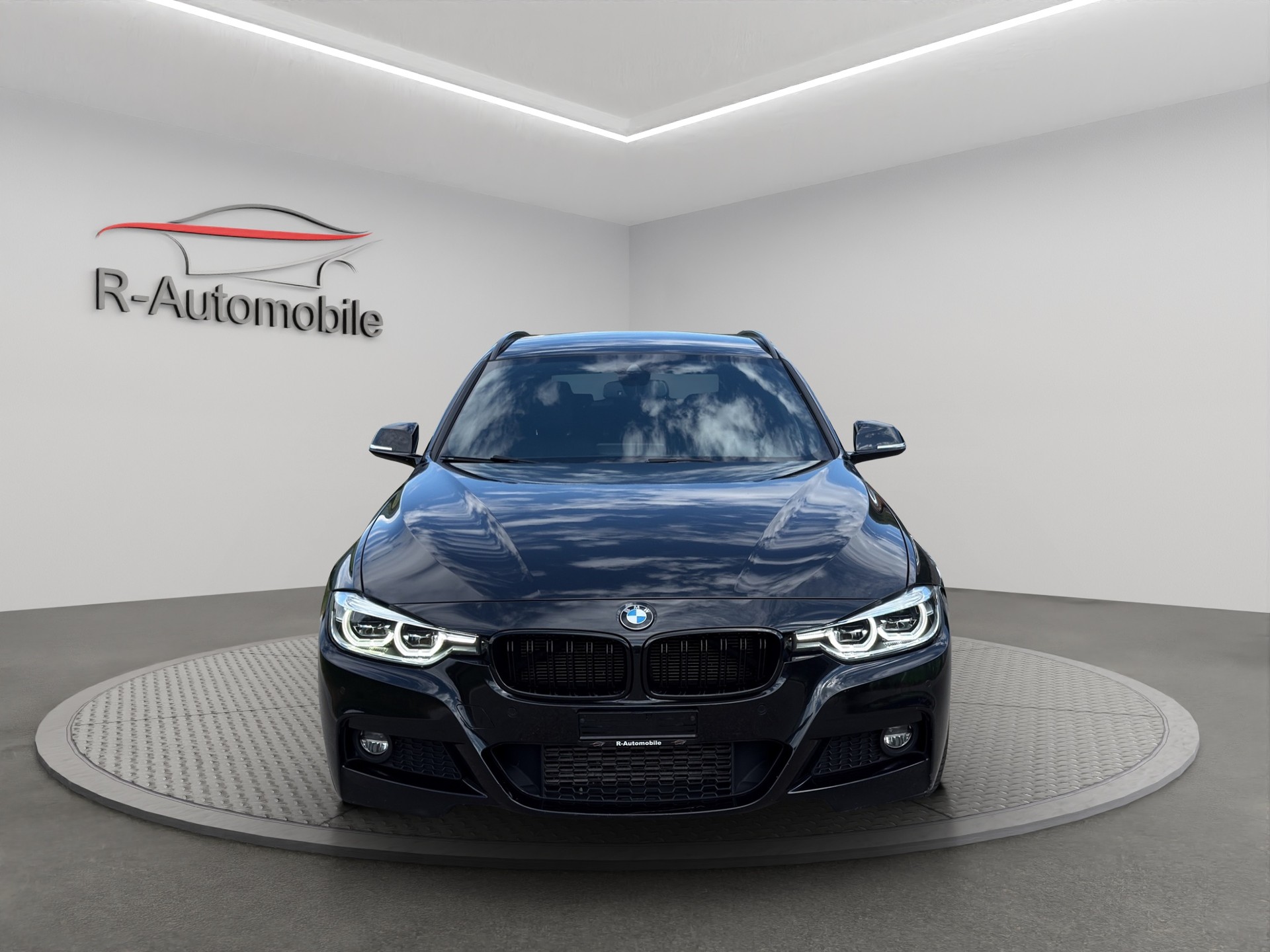 BMW 320d xDrive Touring M Sport Line Steptronic-image-7
