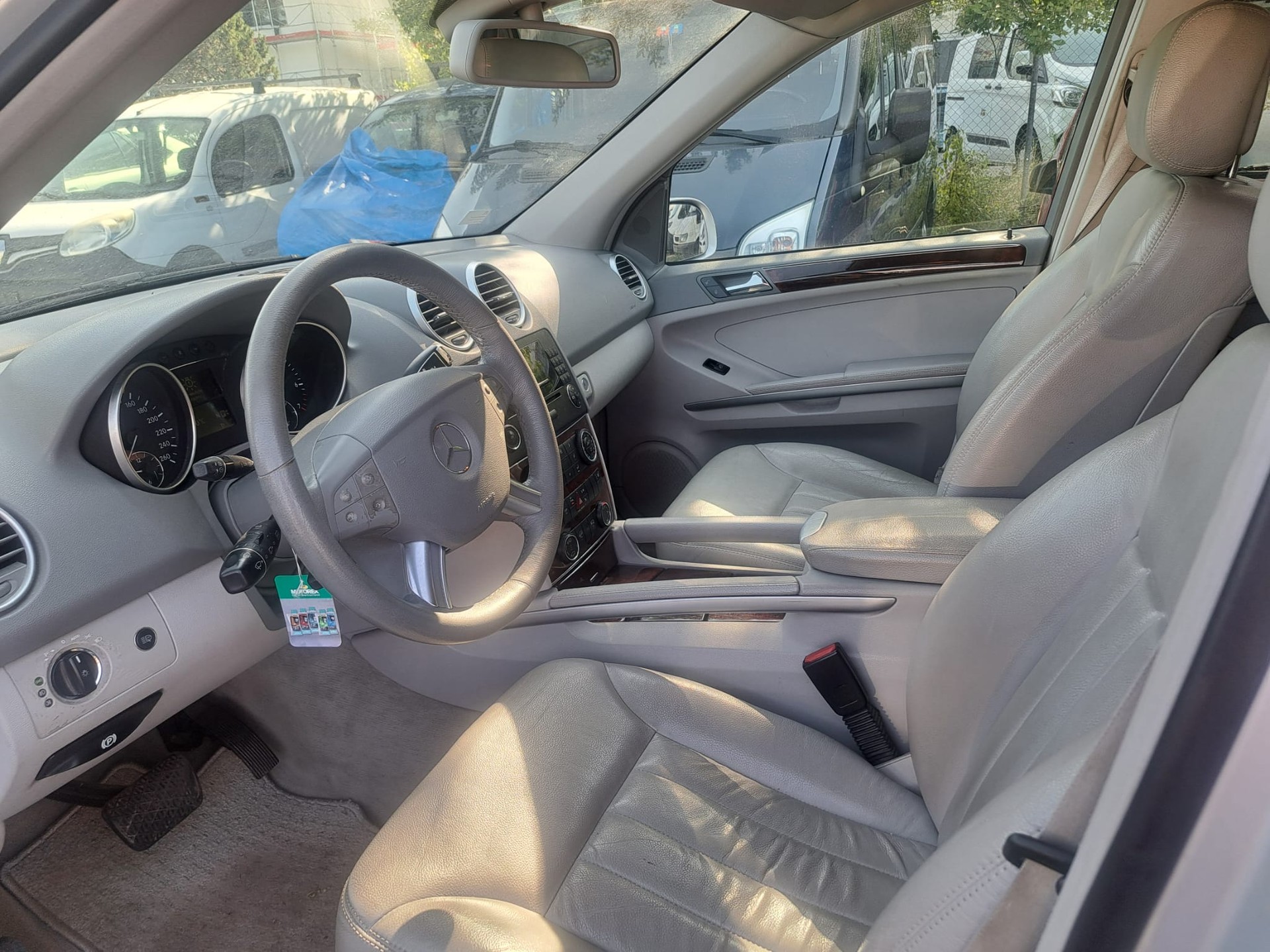MERCEDES-BENZ ML 350 4Matic 7G-Tronic-image-12
