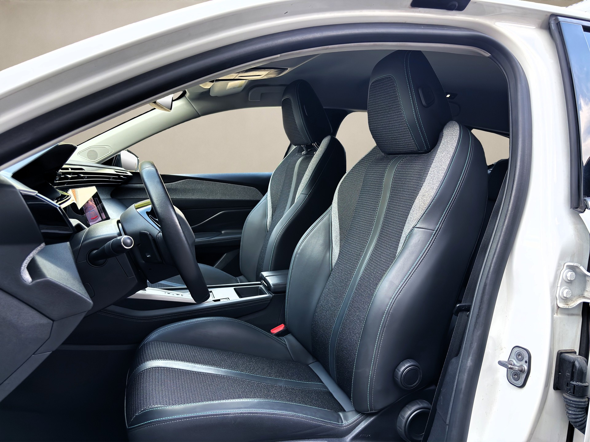PEUGEOT 308 SW 1.5 BlueHDI Allure Pack EAT8 ✅CH-Fahrzeug & Frisch ab Service✅-image-8