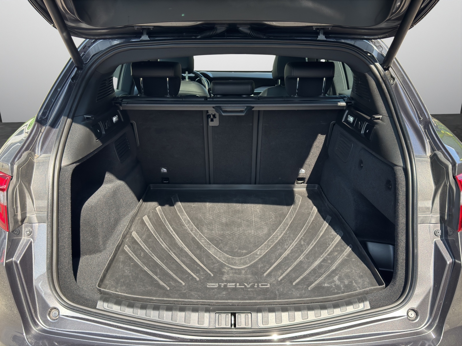 ALFA ROMEO Stelvio 2.0 Q4 TI Sky 20-image-14