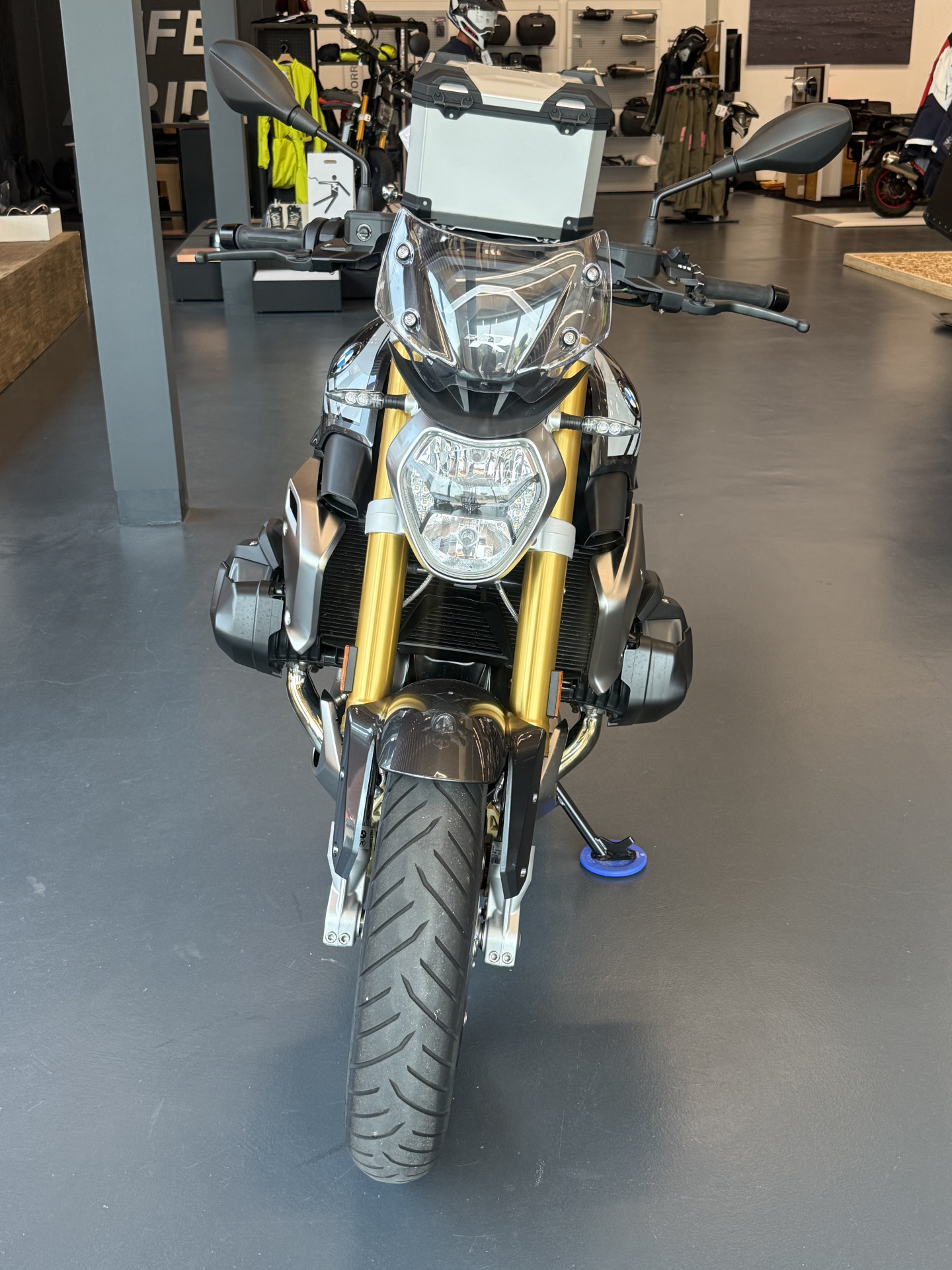 BMW R 1250 R-image-2