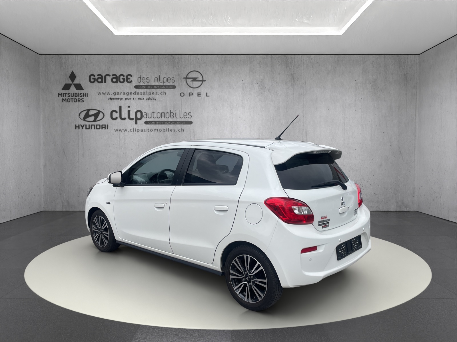 MITSUBISHI Space Star 1.2 MIVEC Style Anniversary-showroom-element-3