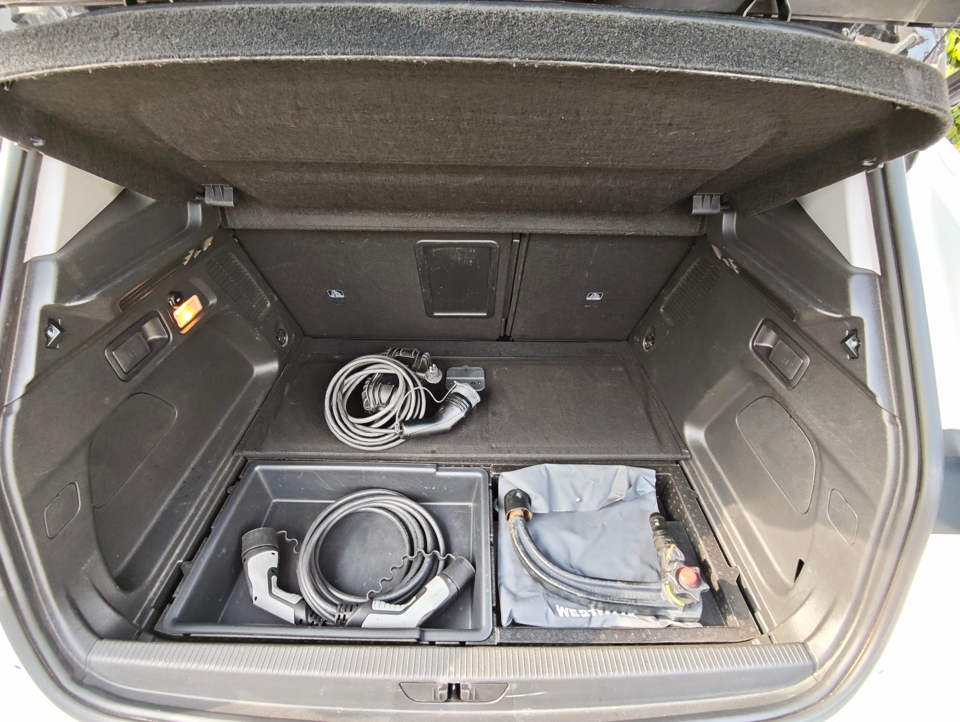 OPEL 1.6 T PHEV Ultimate-image-12