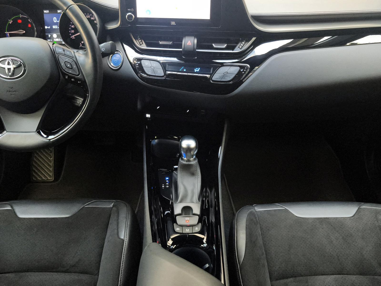 TOYOTA C-HR 2.0 VVTi HSD Move-image-15