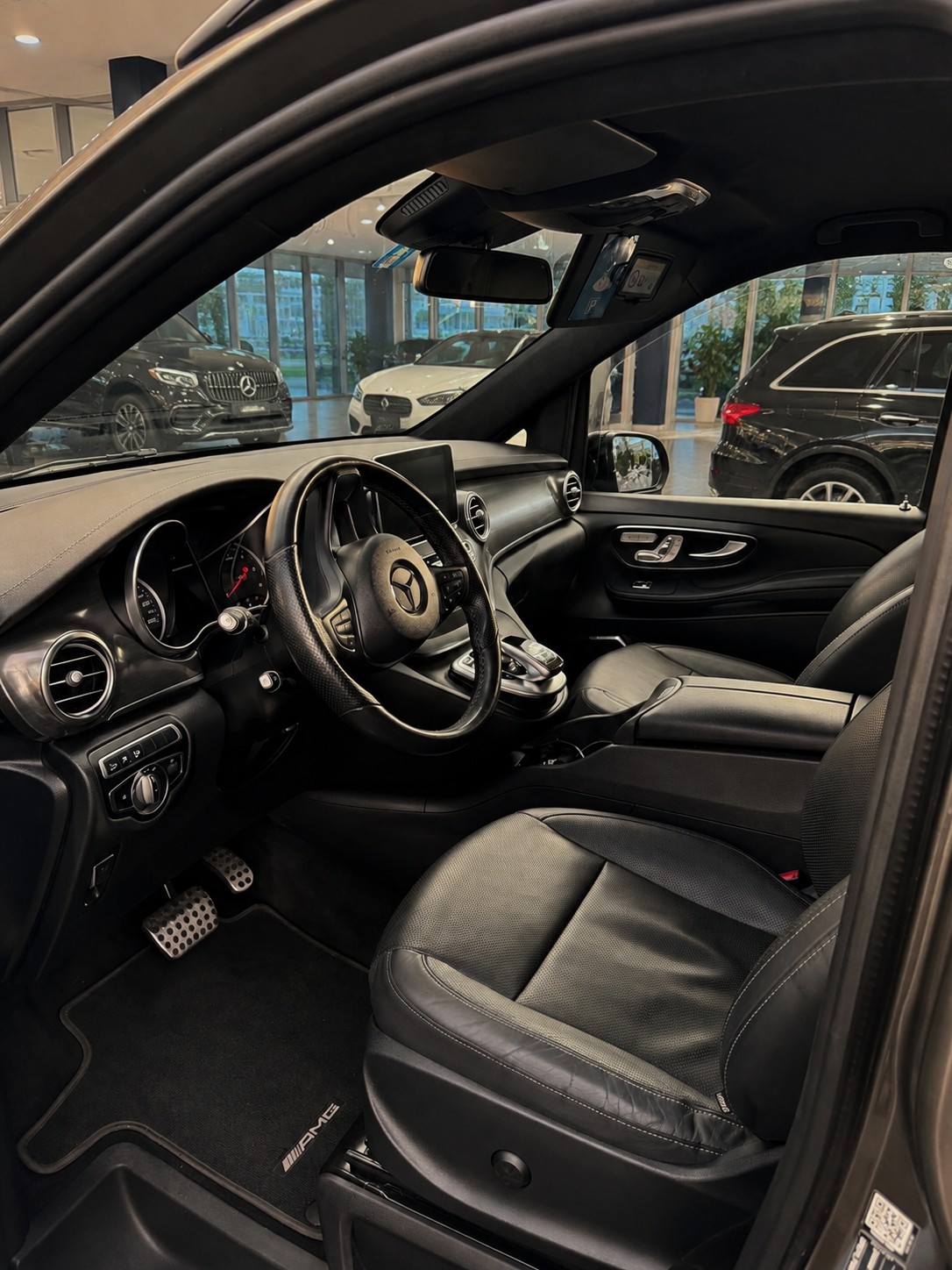 MERCEDES-BENZ V 250 d BlueTec lang 4matic-image-4