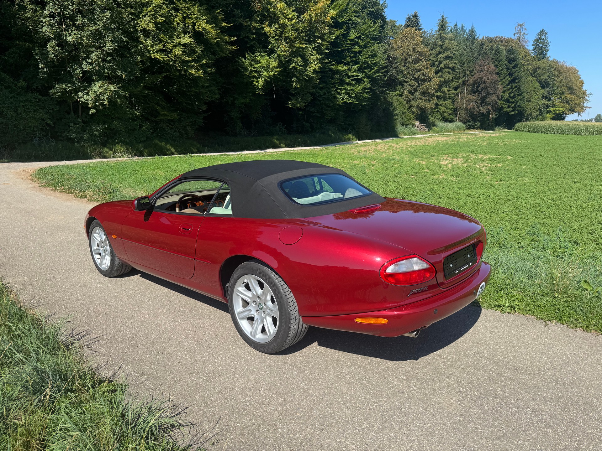JAGUAR XK8 4.0-image-7
