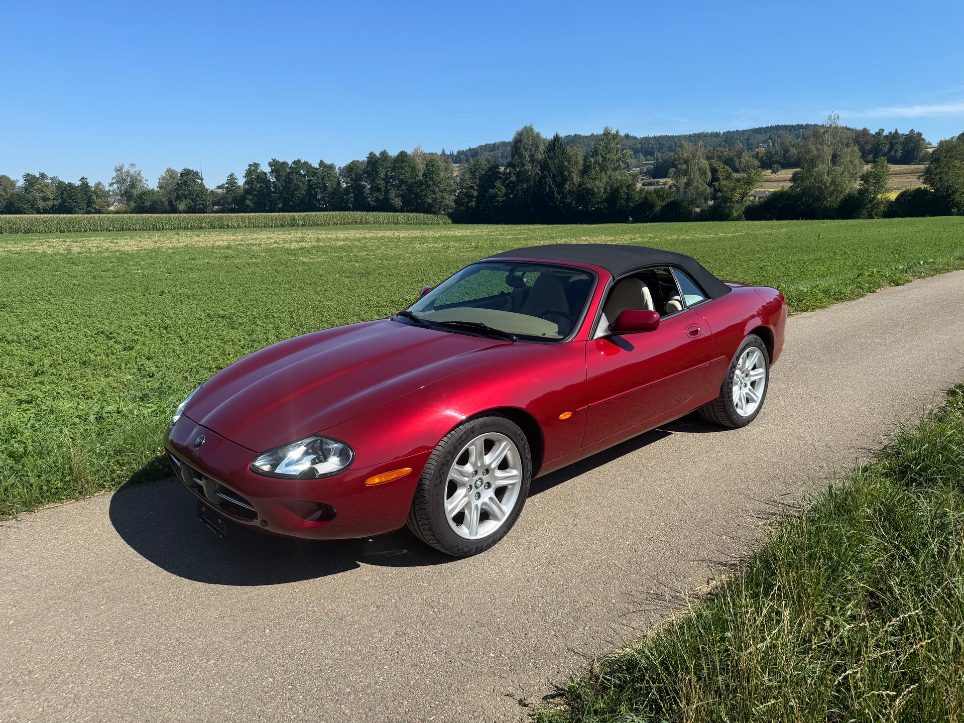 JAGUAR XK8 4.0-image-8